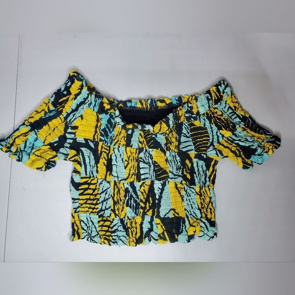 Missing Polynesia Elastic Shirring Stretch, Off Shoulder, Crop Top - Picture 8 of 9